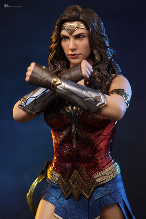 Jual HOT TOYS MMS WONDER WOMAN WONDER WOMAN REGULAR Toyz Corner