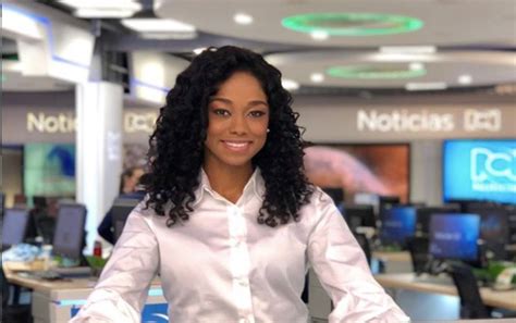 Rossy Lemos sedujo a varios al mostrar sus curvas en bikini Canal RCN Televisión