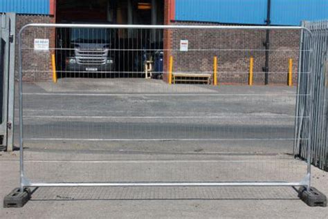 Heras Fencing Lakes Loos