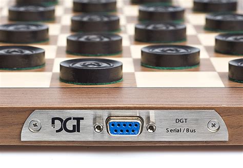 Chess shop — Электронная шахматная доска DGT — Купить в Кишиневе