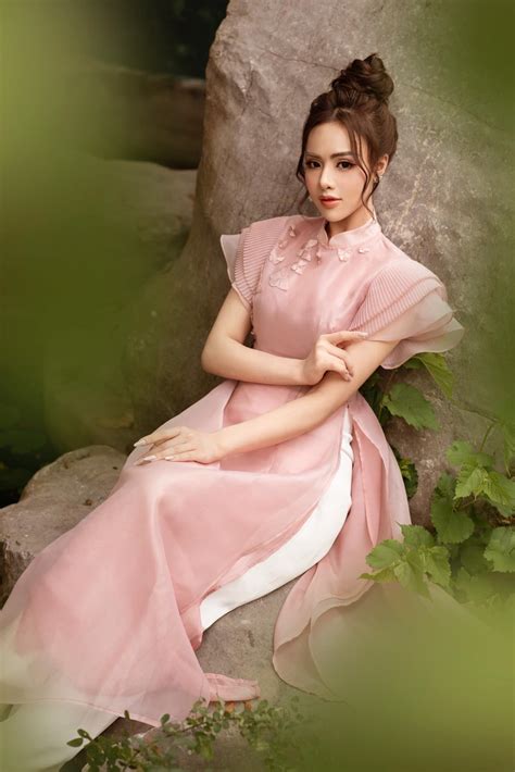 Cao Thu Trang Hot Girl World Cup I I N Cho Tuy N Brazil C Ng B Nh N Ng Si U H T M T