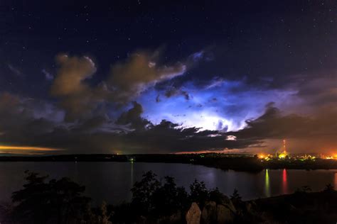 Зарницы - Комиссар Катар в сети