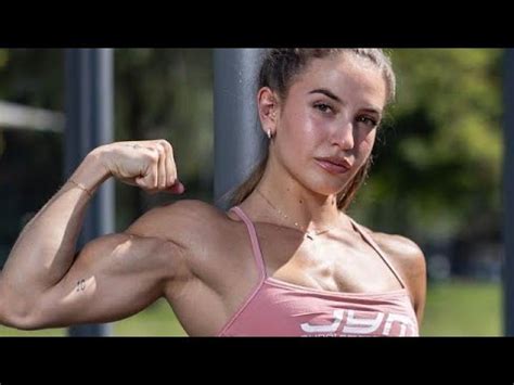 Hot Muscle Girl Flexing Her Muscle YouTube