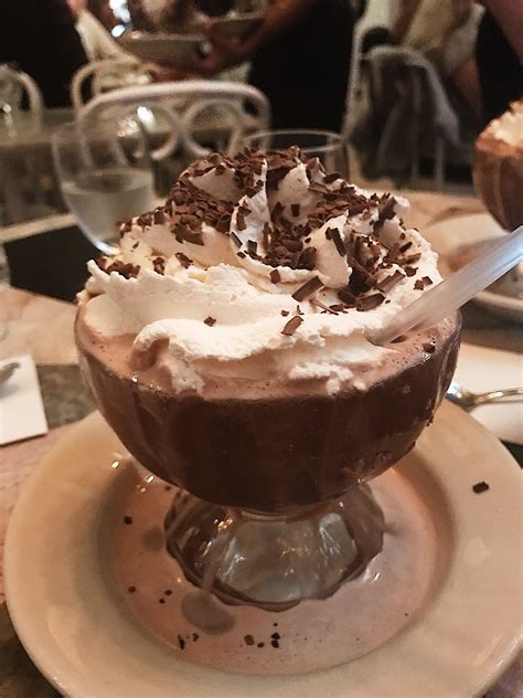 Frozen Hot Chocolate Serendipity Nyc City Life Frozen Hot Chocolate Sweet Drinks Frozen Hot