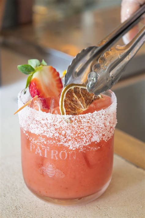 Nude Amigos Coolangatta Beachfront Mexican Dining Redefined