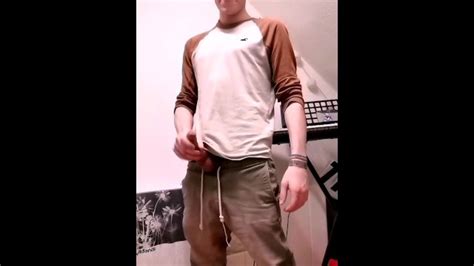 Hot Teen Skater Shows His Big Cock Pornhub