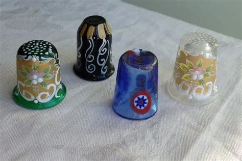 Lot De Quatre D S Coudre En Verre Maill Et Millefiori Venise Murano