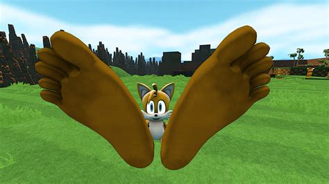 Giant Feet Tails. by sfmff on DeviantArt