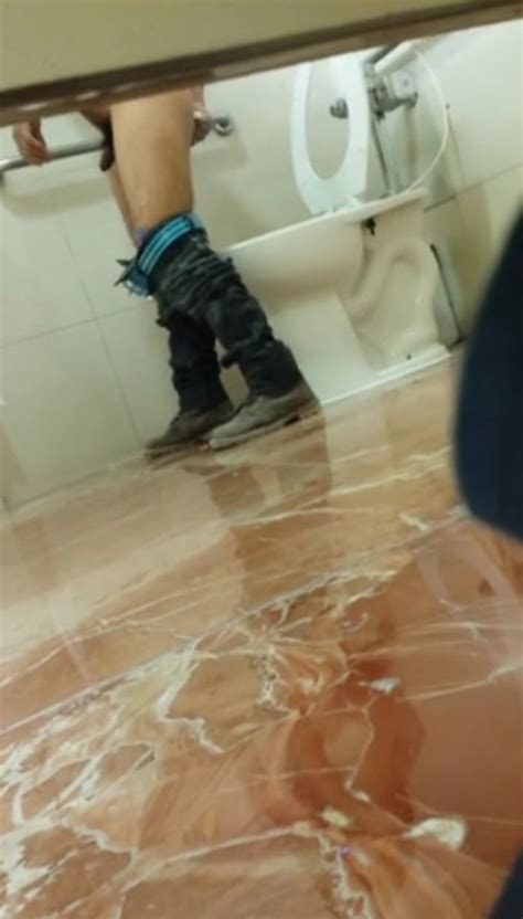 Worker Wipe Ass ThisVid