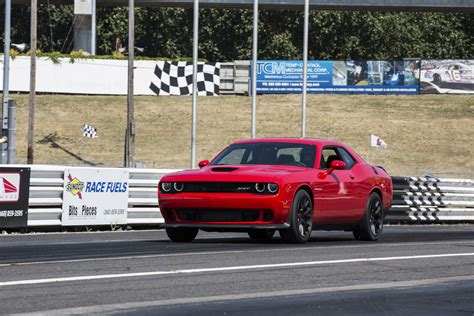 Dodges 707hp Challenger Srt Hellcat Rated At 22 Mpg Hwy 48 New Photos Carscoops