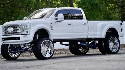 FORD F450 LIMITED 160K BUILD TRUE SEMA TRUCK 28 JTX KING