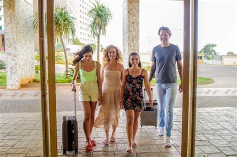 Baixa Temporada Descontos No Hot Beach Parques Resorts