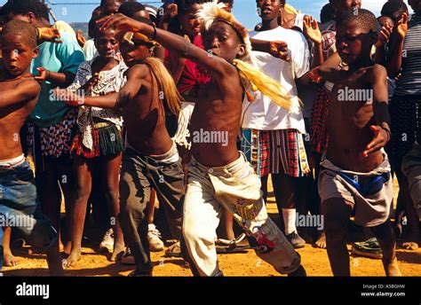 Indlamu dance hi-res stock photography and images - Alamy