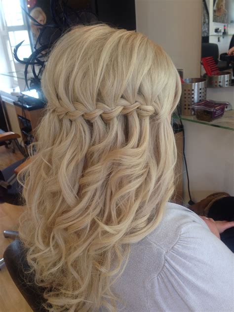 Waterfall Hair Braid And Curls Braided Hairstyles Waterfall Hairstyle Braids With Curls