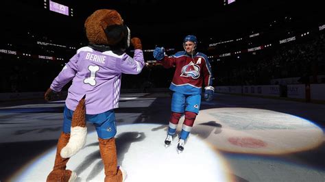 Mikko Rantanen teki tehot 1 3 Colorado Avalanche voitti NHL ssä