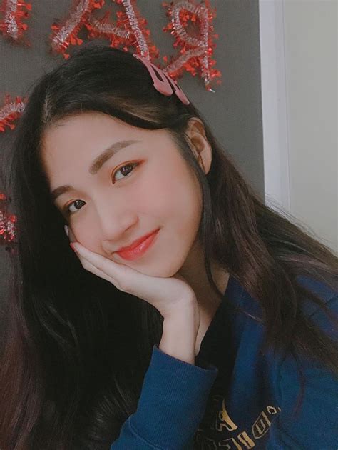 Hot girl ống nghiệm Lan Thy thí sinh ồn ào nhất Đường lên đỉnh Olympia giờ ra sao