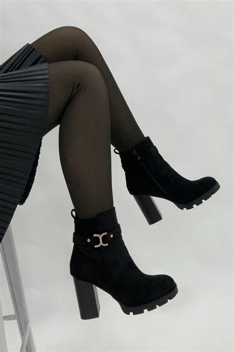 Bottines effet daim à talons hauts Cinelle Paris mode femme tendance