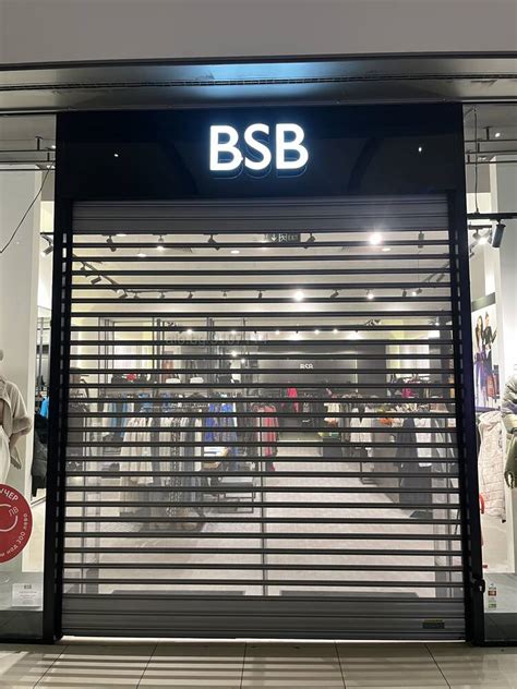 Охранителни Ролетки Гаражни Врати & Ремонт още днес | Врати, дограма ...