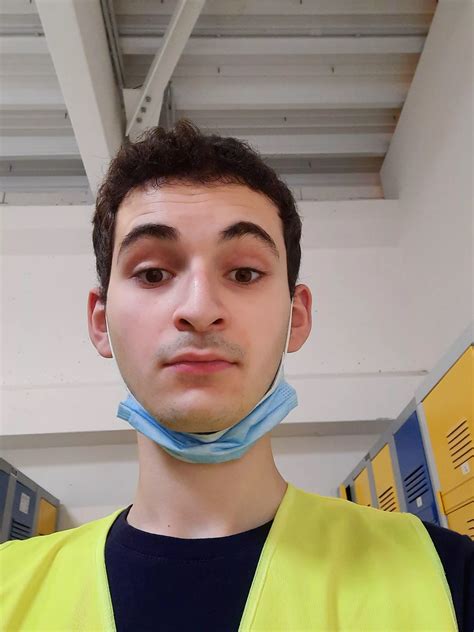 At Work Nudes Gaybrosgonemild NUDE PICS ORG