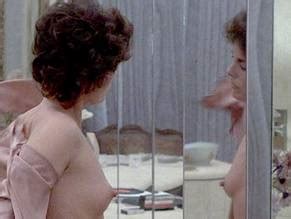 ALI MACGRAW Nude AZNude