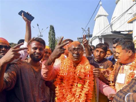 In Pics Bjp Workers Celebrate Tripura Assembly Election Victory