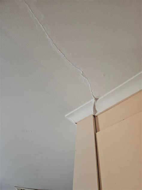 How To Repair Cracks On Ceiling And Wall Bunnings Workshop Community