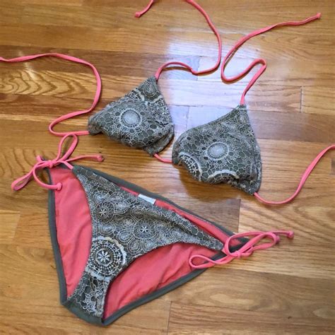 Lg Med Xhilaration Crochet Bikini Set Gem