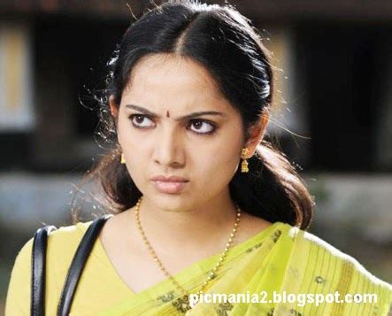 Hot Sexy Samvrutha Sunil Bikini Pics