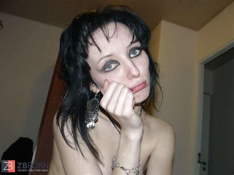 Irgendwie Muss Ich Mir Ja Das Studium Finanzieren ZB Porn