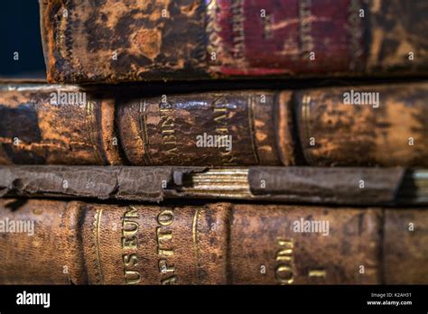 17th Century Books Hi Res Stock Photography And Images Alamy