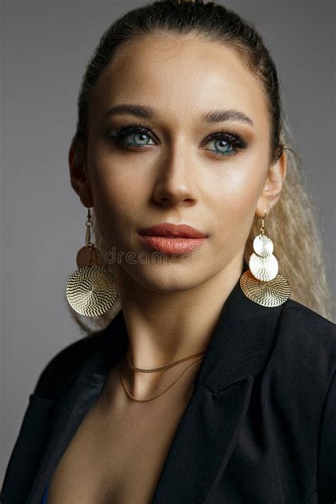 Closeup Portrait Of Alluring Blonde Girl With Blue Eyes Stock Photo Image Of Cosmetic Closeup