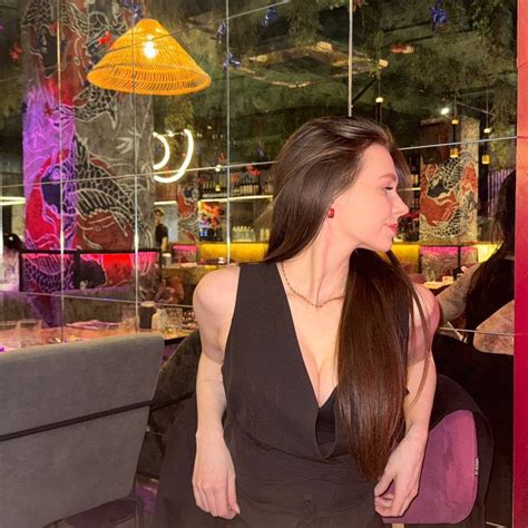 MilaBee Web Kamerası Şovu Free SEX Shows