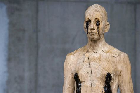 Aron Demetz Italie voyage à travers l art du monde