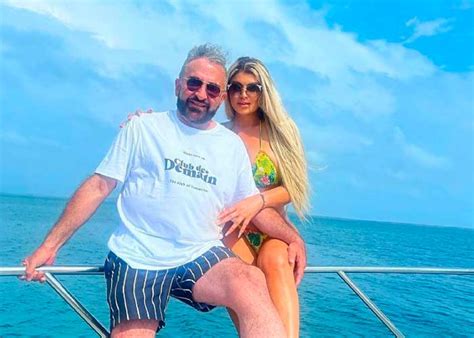 La Modelo Mariana Gonz Lez La M S Pol Mica En Rica Famosa Latina Tn Tv