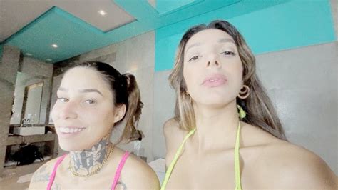 INTENSE AND DEEP HOT KISS BY ANITA THOMPSON AND RAIKA DAFNE FULL VERSION IN FULL HD FETISH