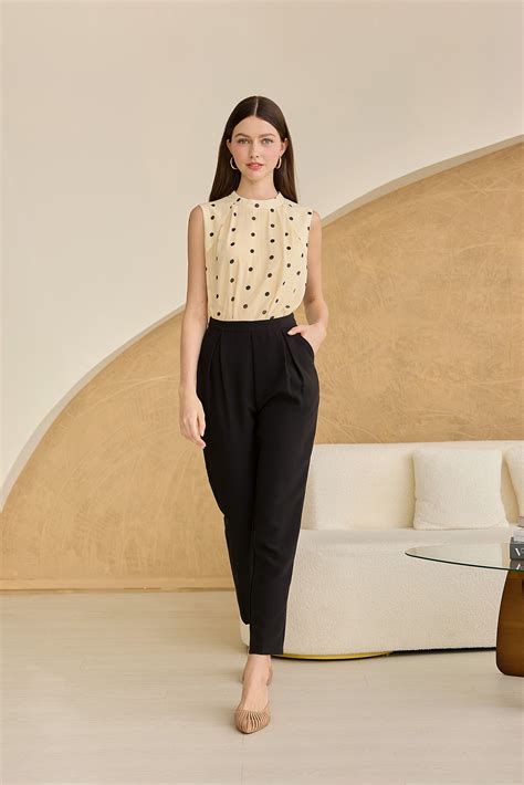 Leonie Top In Nude Cream Kind To Kind