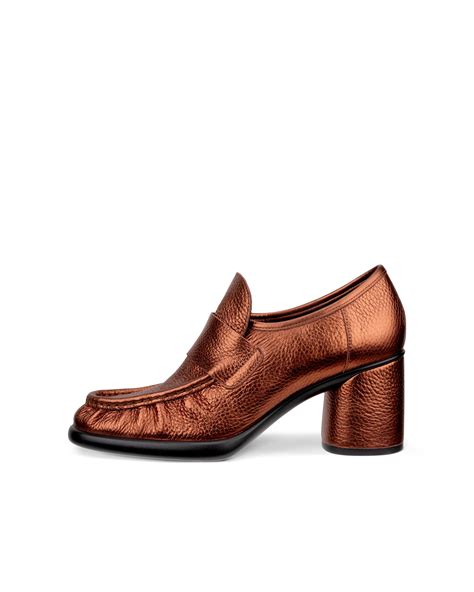 extra wide footwear for women
