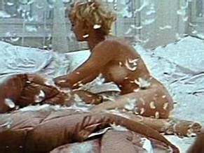 Engelchen Macht Weiter Hoppe Hoppe Reiter Nude Scenes Aznude