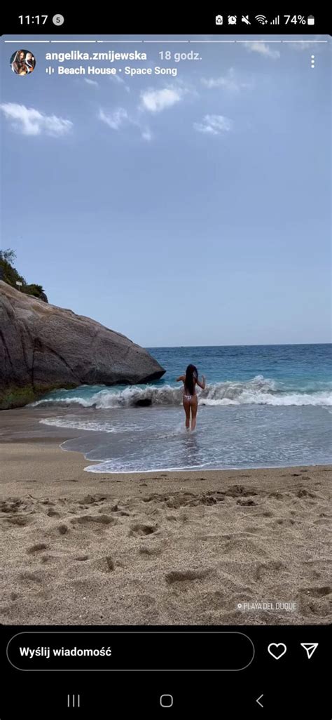 Angelika Mijewska Kusi Cia Em W Sk Pym Bikini Ods Aniaj C Swoje Cia O Gor Ce Zdj Cia Wokalistki
