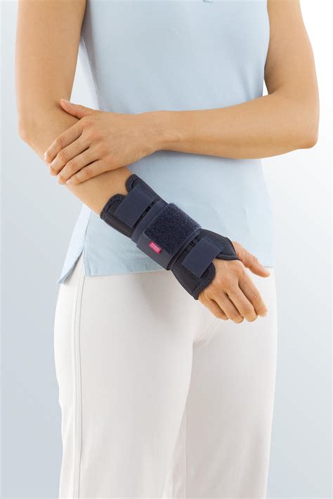 medi wrist support: reliable stabilization | medi UK