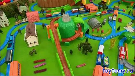 Железная дорога TOMICA Набор Томас "Качающийся мост" Takara Tomy - YouTube