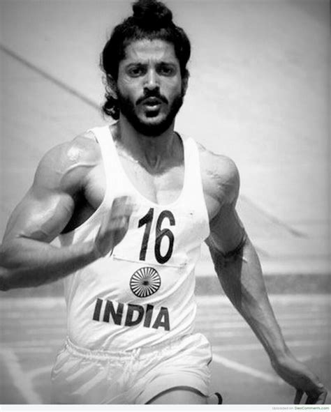 Farhan Akhtar In Bhaag Milkha Bhaag Movie - DesiComments.com