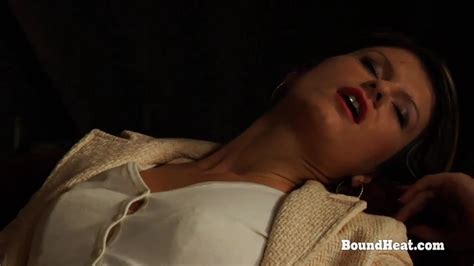 Betrayed Cargo Huntress Baths Naked Lesbian Slave Girl Masturbating