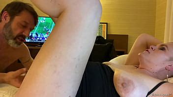 Sexy Rubia Tetona Con Curvas MILF Esposa Tiene Una Aventura Con Un Hombre Mayor XNXX