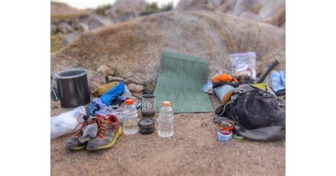 ten essentials  survival guide  preppers united