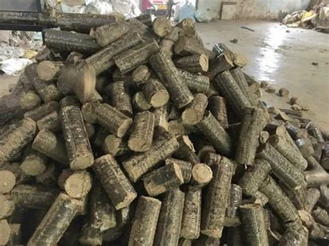 Wooden Compressed Biomass Briquettes At Rs 7500 Tonne In Ahmedabad ID