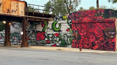 Chicago Murals Artist Blake Lenoirs Rose Mural In West Side Dedicated