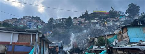 Cerca De Medio Centenar De Familias Damnificadas Por Incendio Que