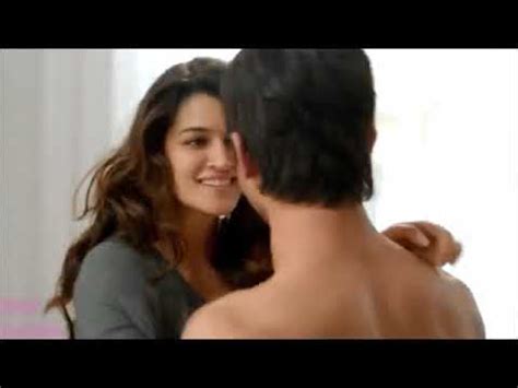 Kriti Sanon Hot Kissing Scenes YouTube