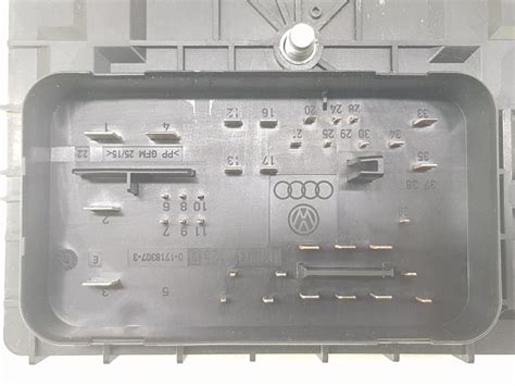 VOLKSWAGEN Golf 6 generation (2008-2015) Saugiklių dėžė 1K0937125D ...